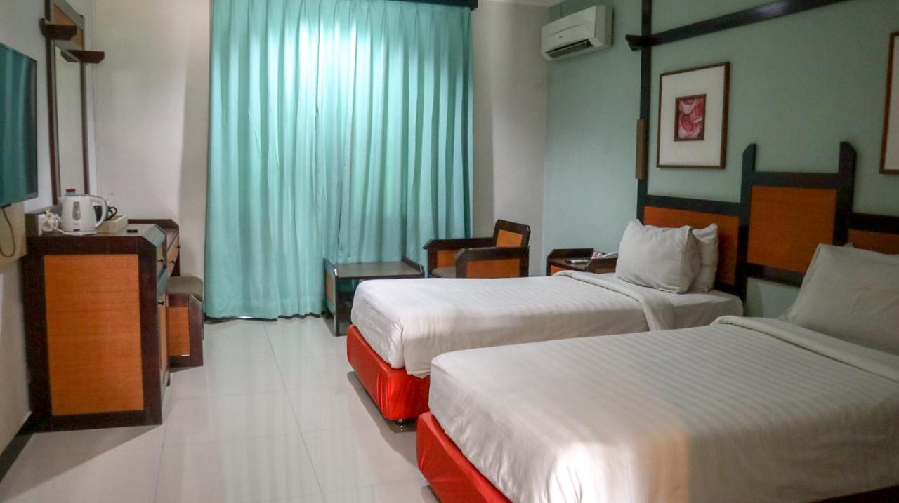 Hotel Sofia Juanda Surabaya Sidoarjo Kültér fotó