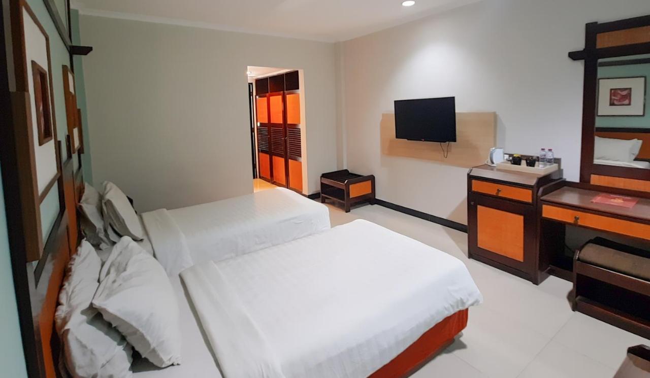 Hotel Sofia Juanda Surabaya Sidoarjo Kültér fotó