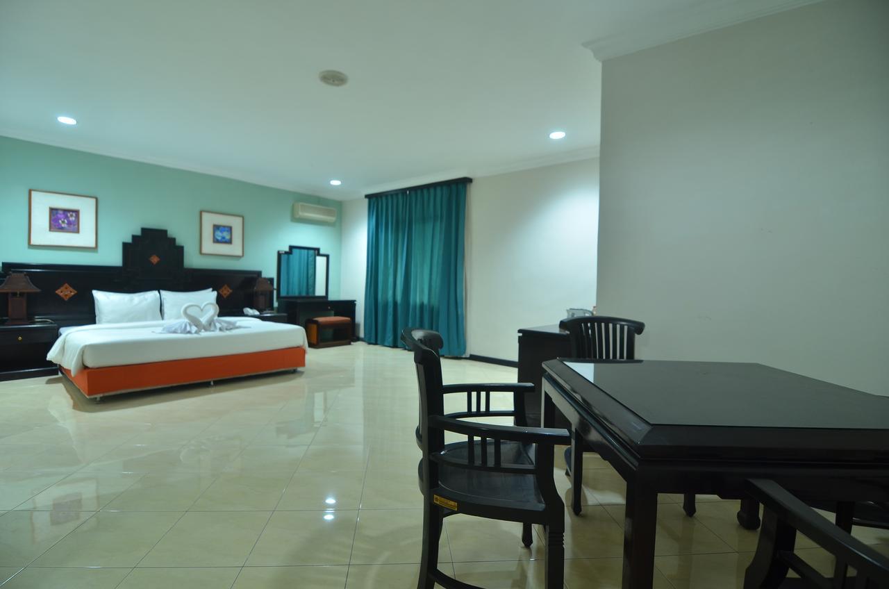 Hotel Sofia Juanda Surabaya Sidoarjo Kültér fotó