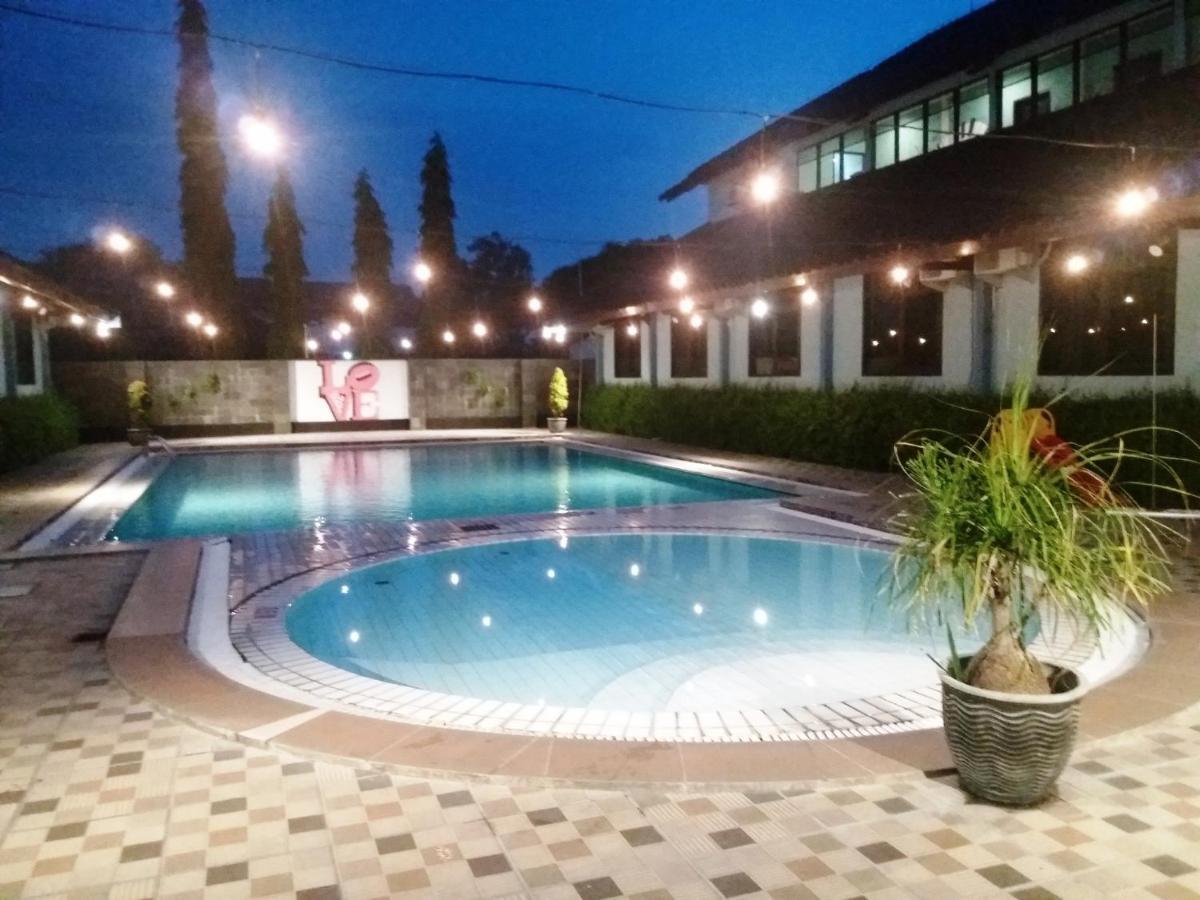 Hotel Sofia Juanda Surabaya Sidoarjo Kültér fotó