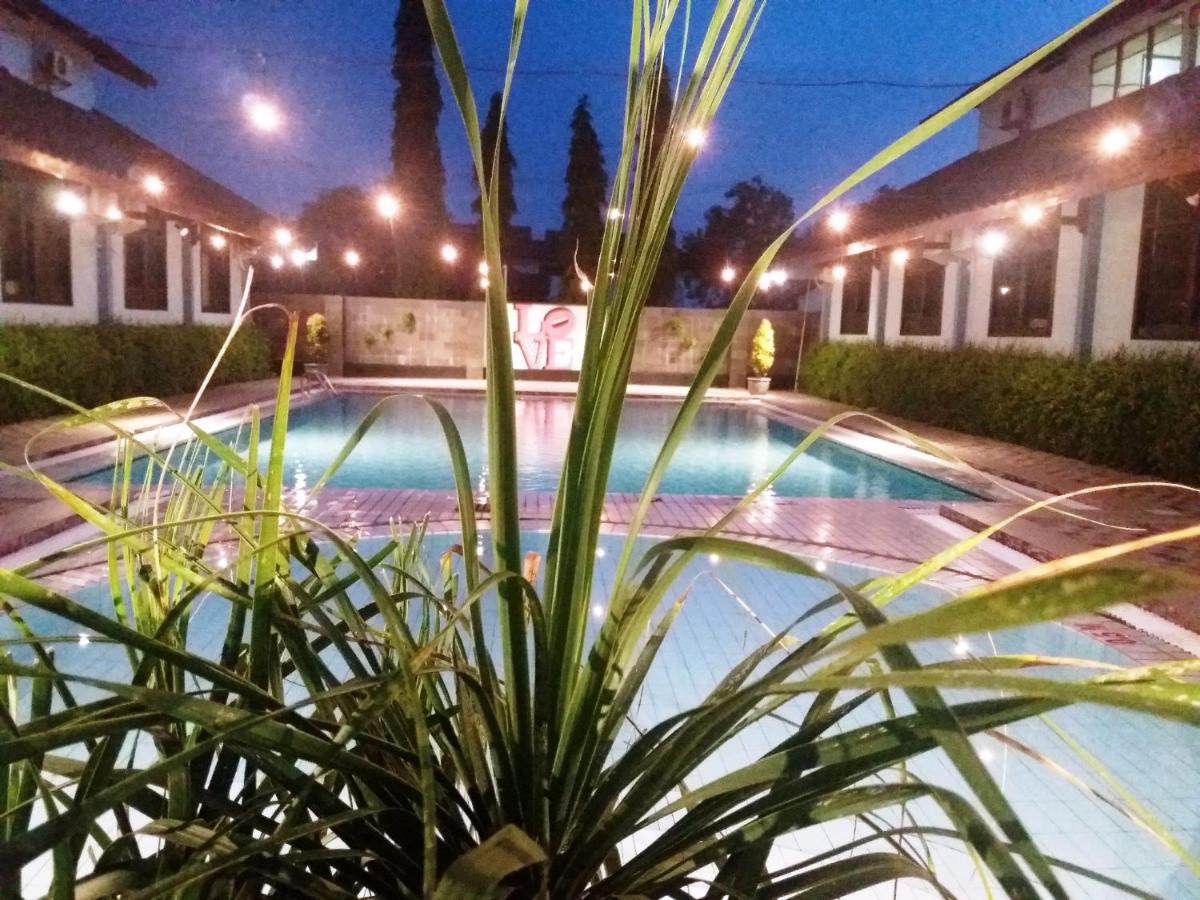 Hotel Sofia Juanda Surabaya Sidoarjo Kültér fotó